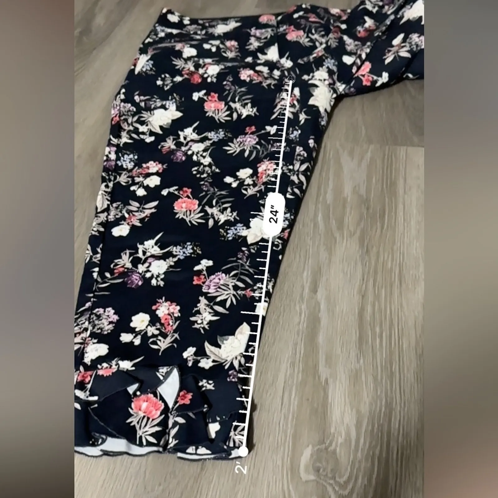 Lane Bryant The Allie Navy Blue Multicolor Floral Ruffle Cropped Pants Sz 14‎ - Image 13