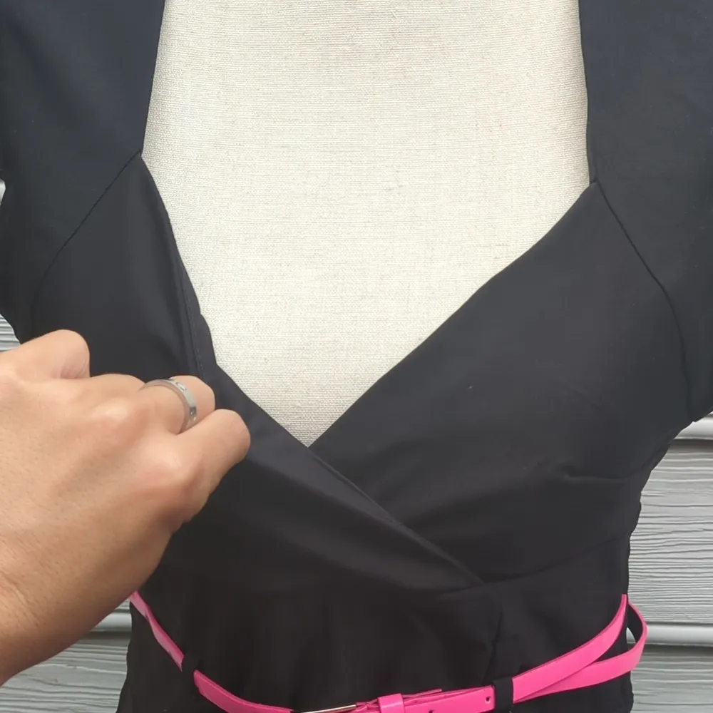 City Triangles Cap Sleeve Belted Ponte Dress with Cut Out Back Size 11 - Image 4