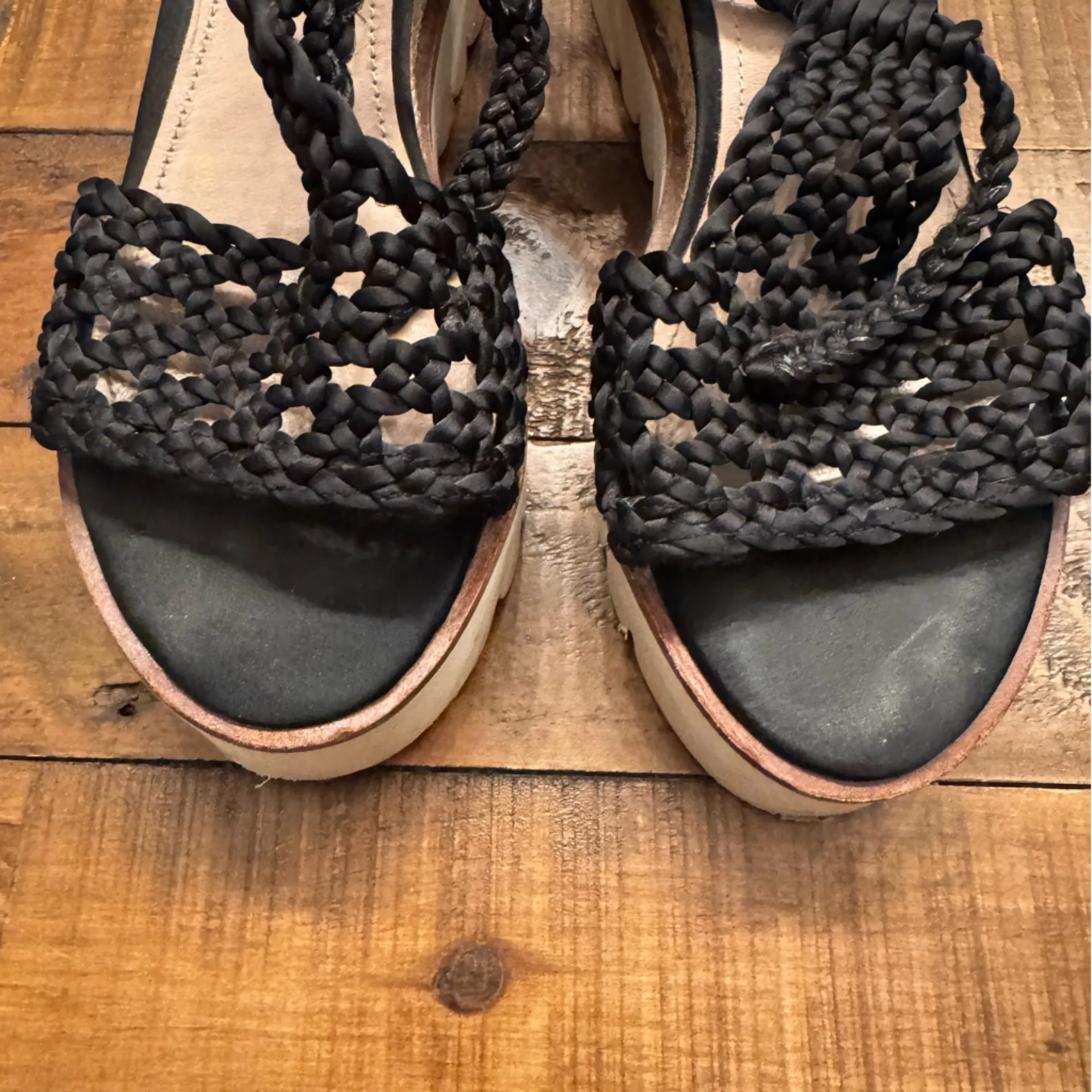 BIBI LOU Woven Platform Sandals Black Size 6 - Image 3