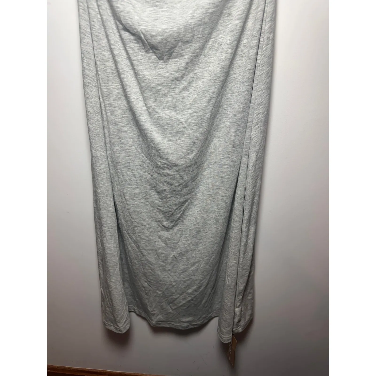 Brand New OGL Women's Size Medium Gray Sleeveless Knit Midi Dress Viscose Blend - Image 2