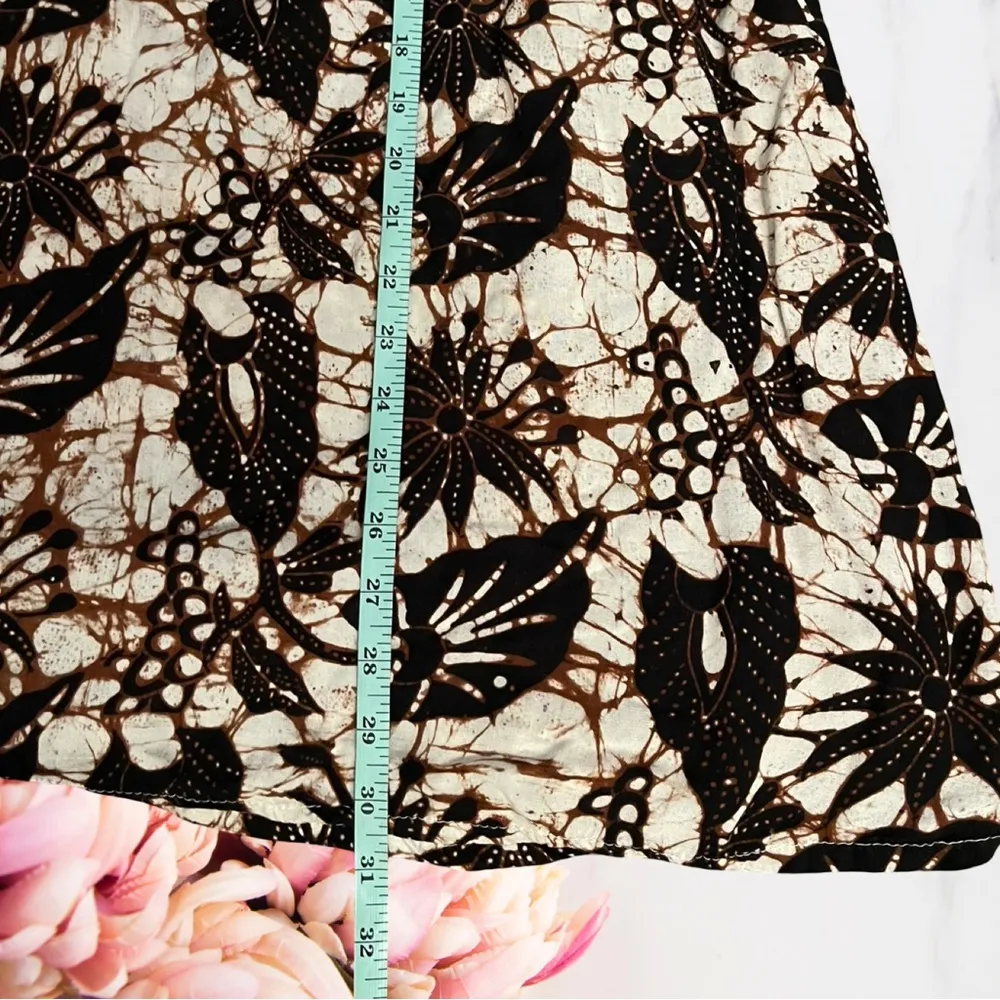 Brown and Cream Strapless Smocked Midi Dress Size undefined - Image 4