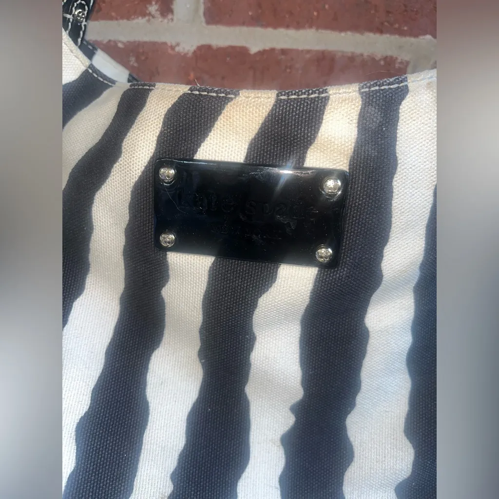 Kate Spade Y2K Zebra Print Purse - Image 4