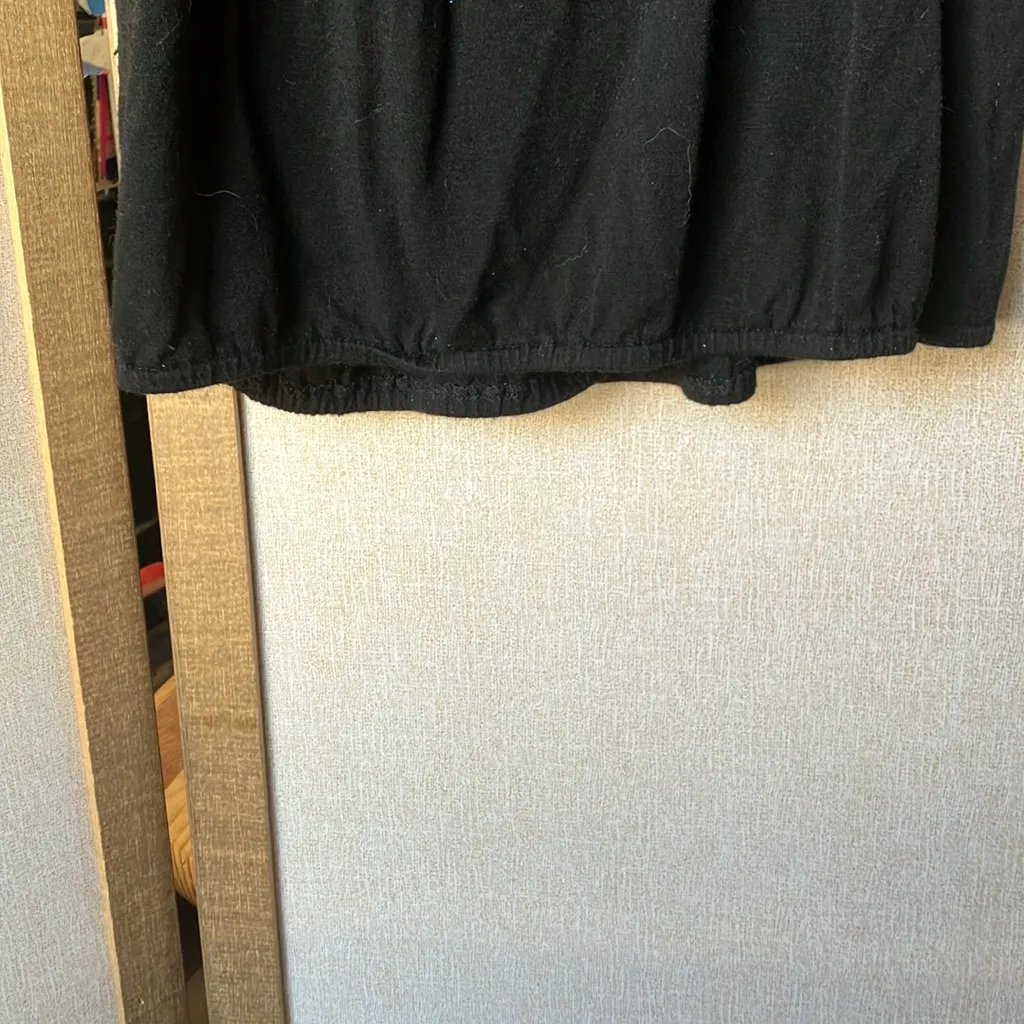 Wrapper FINAL MARKDOWN Ladies  Elegant Black top medium - Image 9