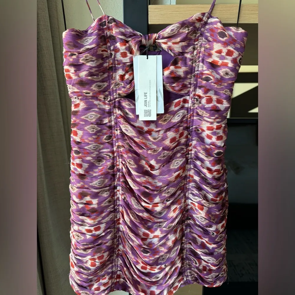 NWT Zara purple printed dress with ruching small - Image 5