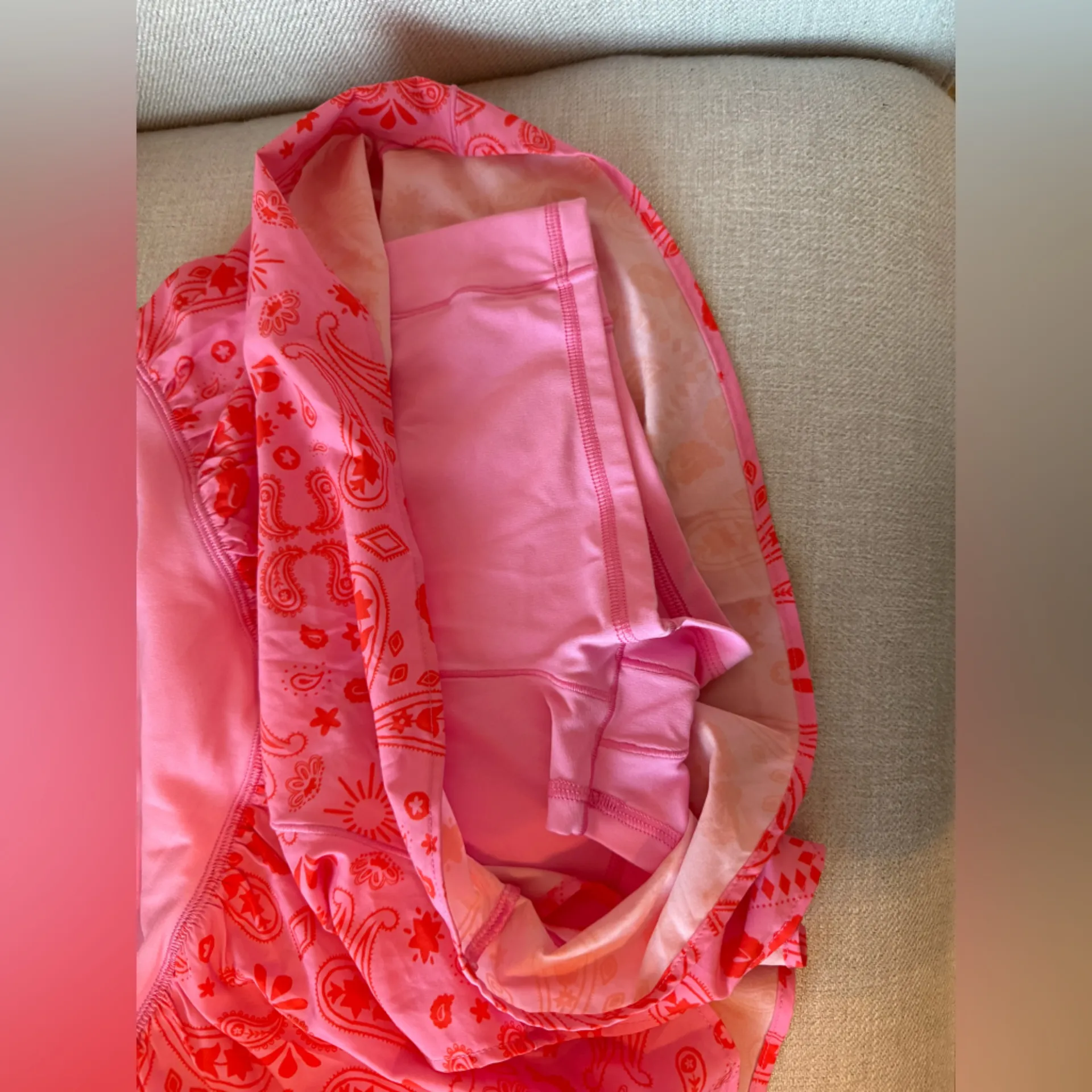 Offline by Aerie Real Me Crossover Flowy Shorts Medium - Image 4