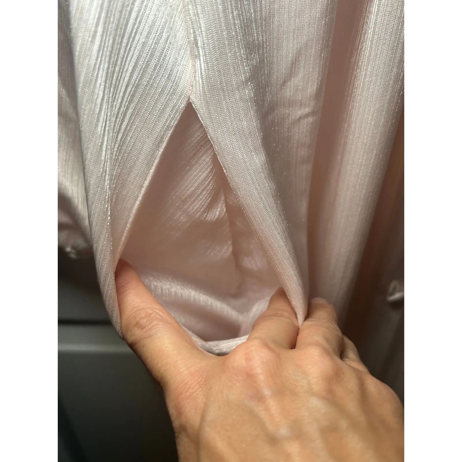 Lorraine Vintage Pink Long Sleeve Button Nightgown Robe Size Large w Pocket - Image 2