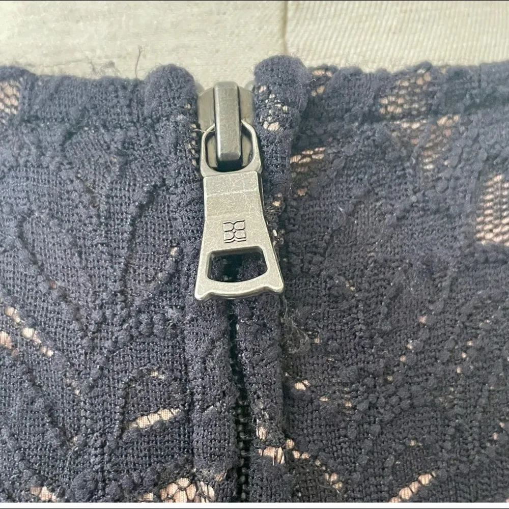 BCBG black lace peplum top - Image 8