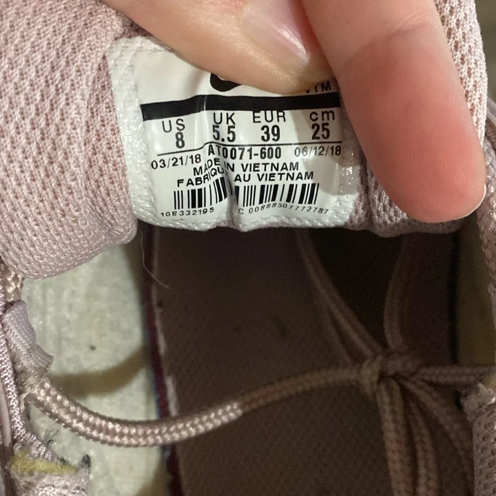 Women’s  air max 97 size 8 - Image 5