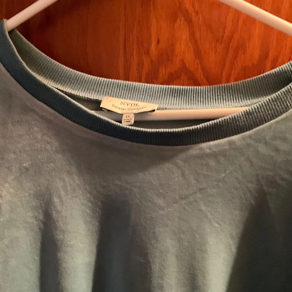 NYDJ Women's Pullover Velour Basic Sweatshirt Top - Image 3