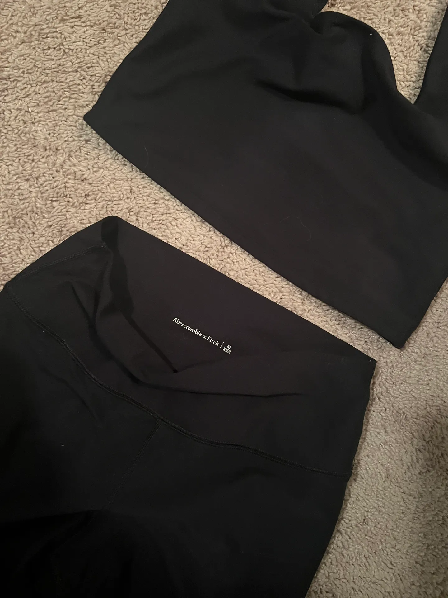 Abercrombie Workout Set Size M - Image 4