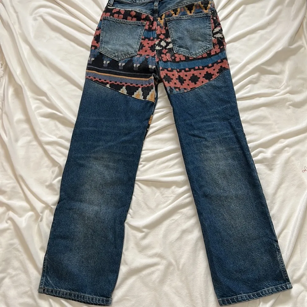 Free People Rocky Mountain straight Jean medium wash with patches size 28 NWT - Image 10