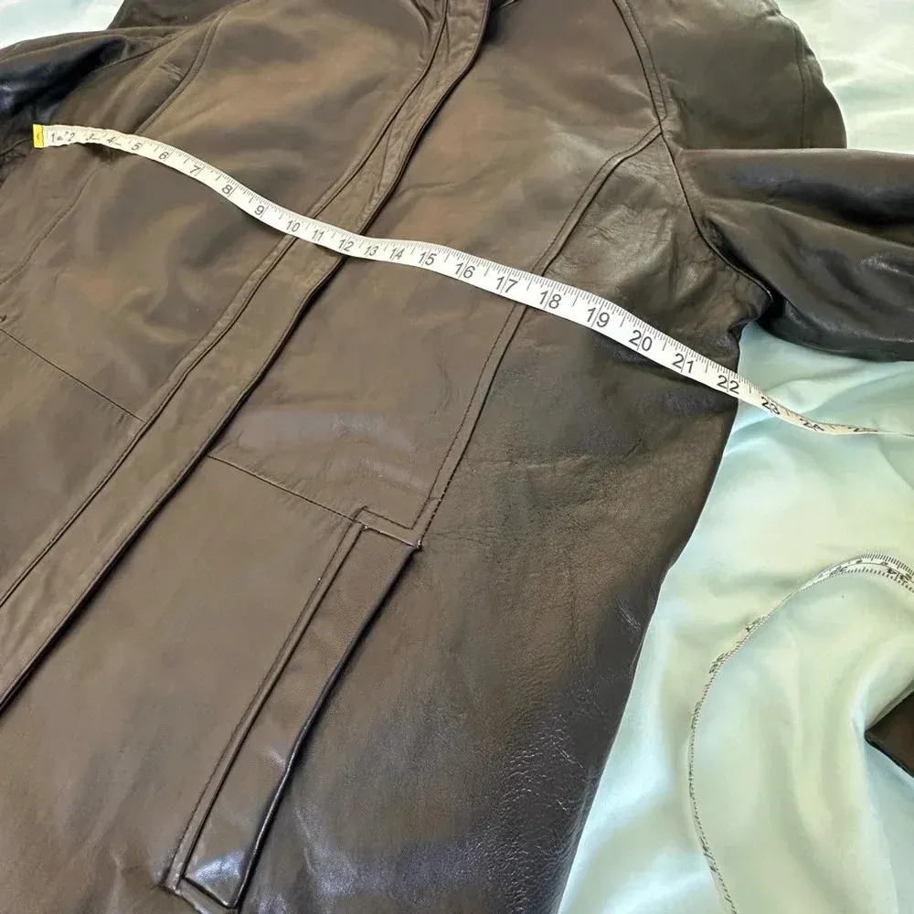 Women’s Large Roberto Rucci Black Leather Jacket. Removable Quilted Lining. - Image 4
