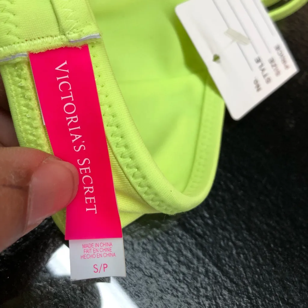 Size small Victoria’s Secret bikini top only - Image 3