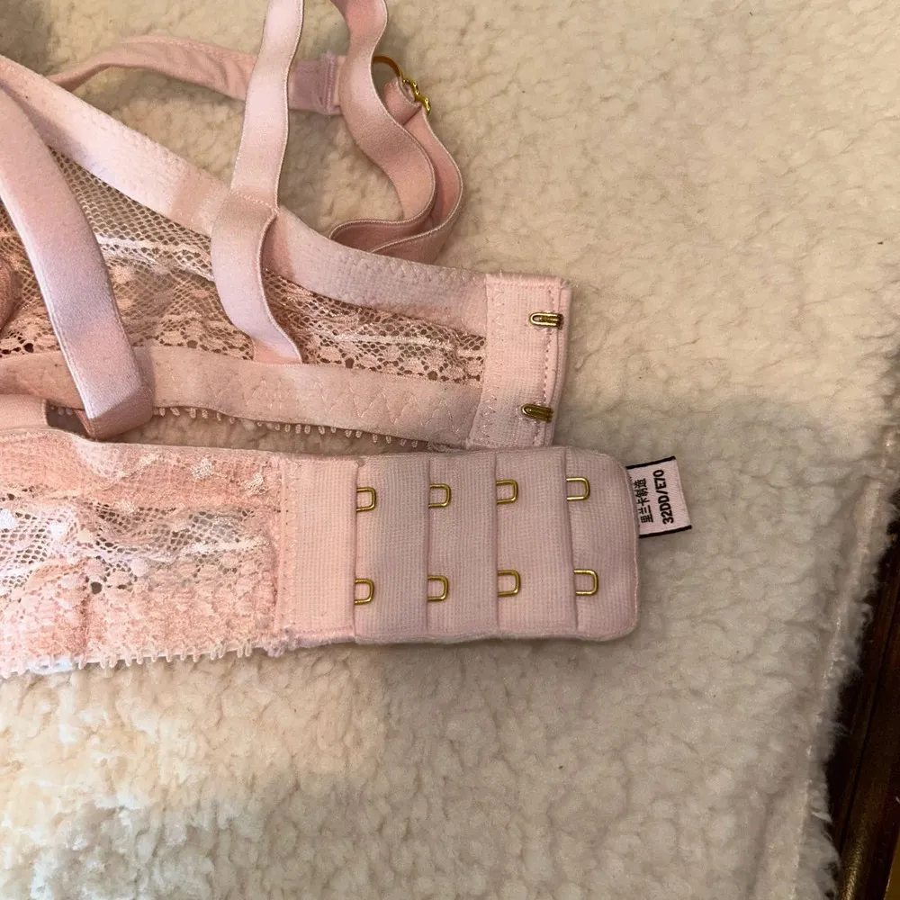 Victoria's Secret Bra Womens 32DD Pink Incredible Lightly‎ Lined Plunge Bra - Image 5