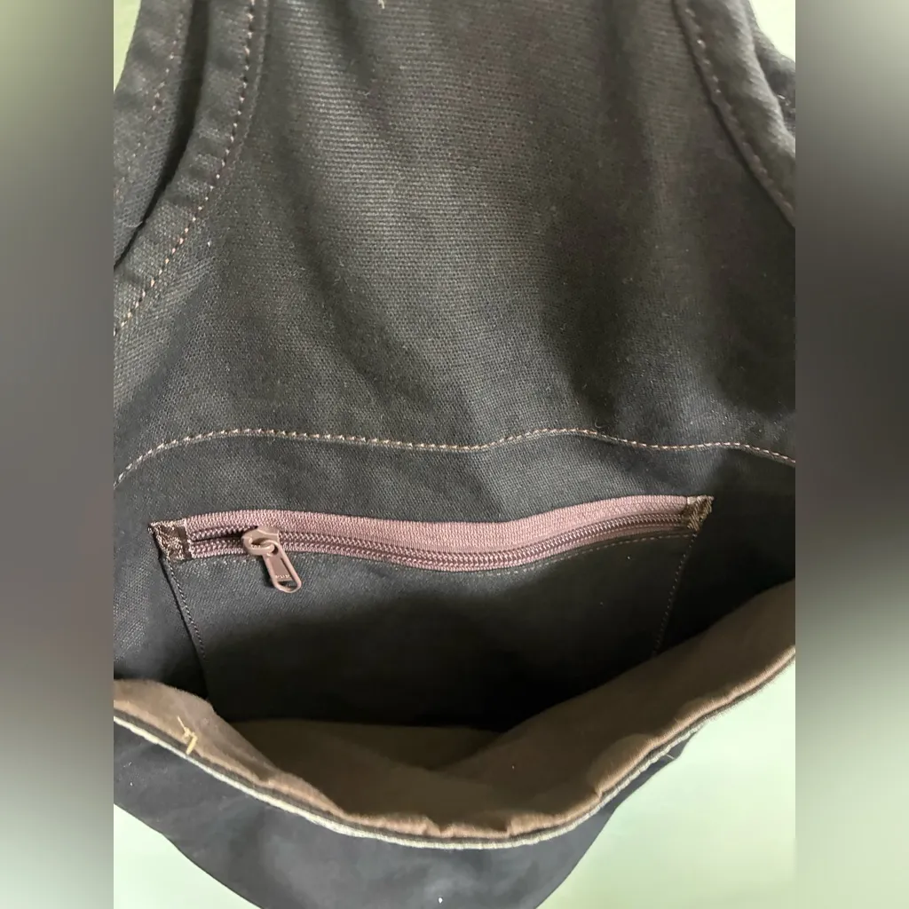 Ewedoos Black Canvas Yoga Mat Bag with Patterned Strap - Image 4