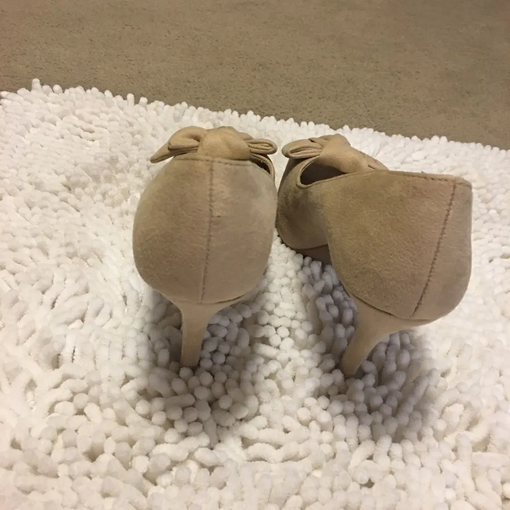 Fiona Tan Suede Bow Heels Women's Size 7.5 - Image 5