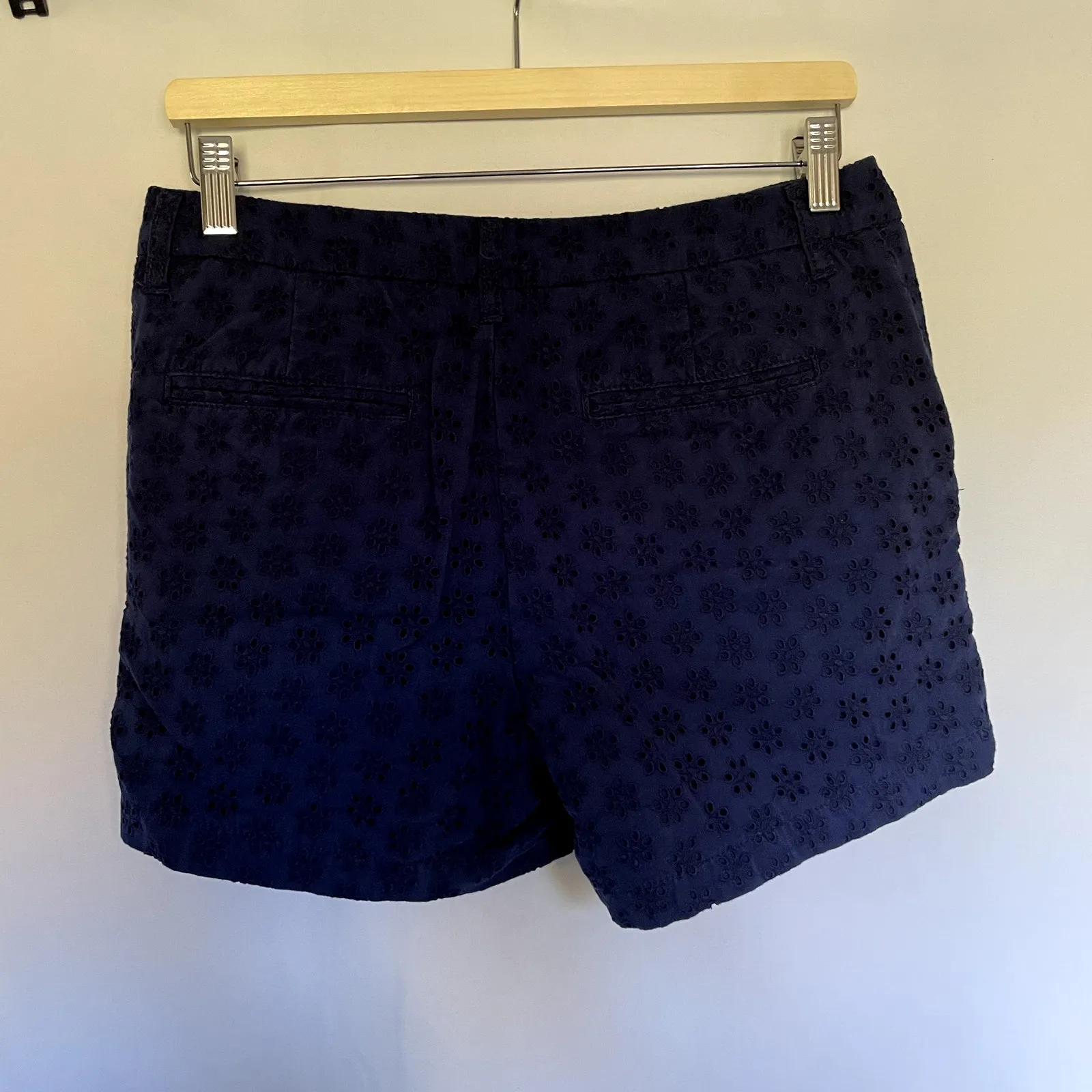 Faded Glory navy cotton summer shorts pockets embroidered eyelet women's size 6 - Image 5