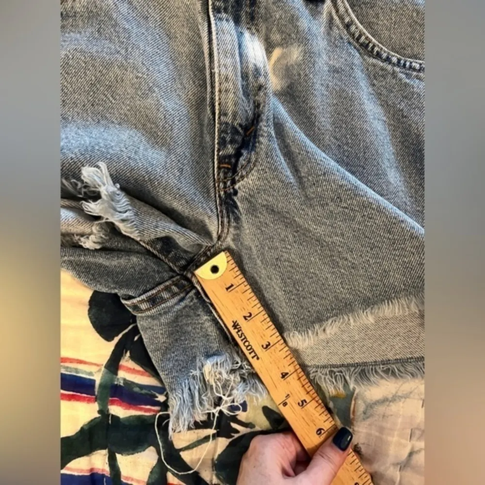 LEVI’S 901 VINTAGE 7 Jean Shorts - Image 9