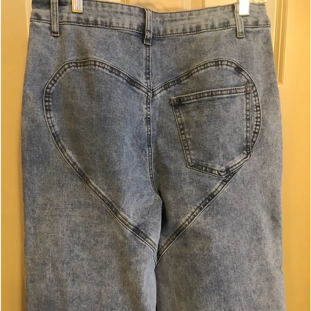 Sequin Detailed Cut - Image 4