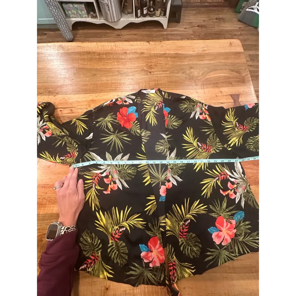 Miss Lili Tropical Floral Tie-Front Kimono Blouse Small Black Hibiscus Boho Wrap - Image 11