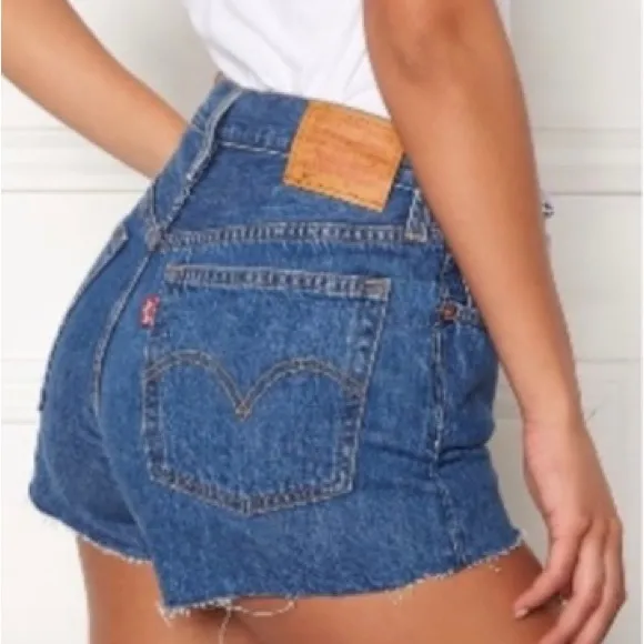 LEVI’S 501 Button Fly Denim Cut-off Shorts Size 34 - Image 2