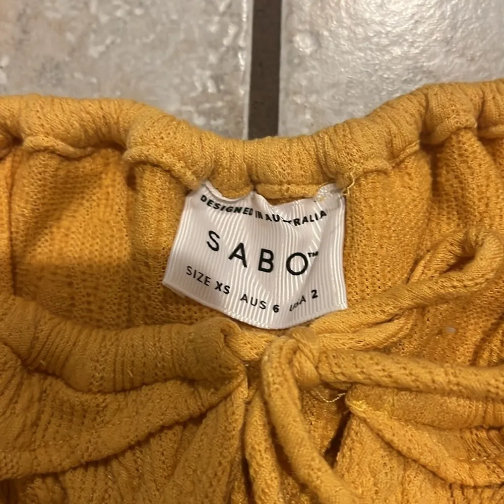 Sabo Skirt Yellow Gold Kayla On or Off Shoulder Tie Front Open Top New - Image 11