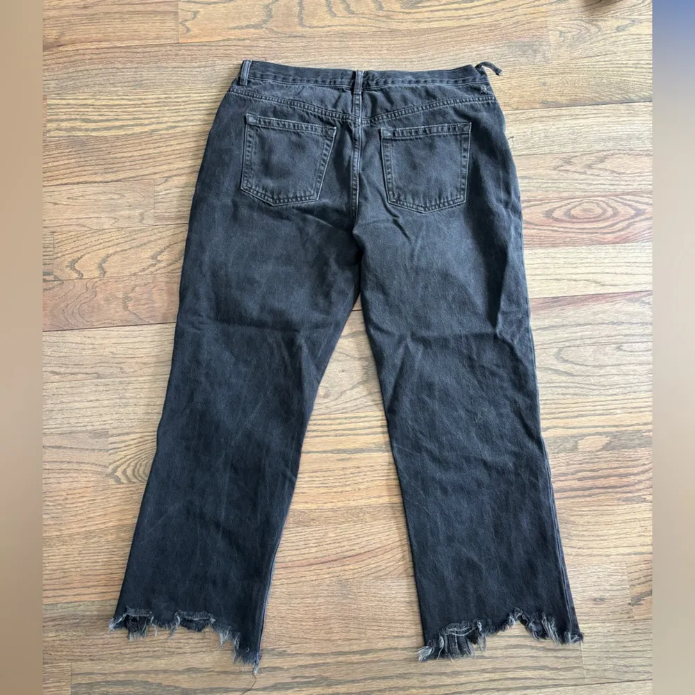 WE THE FREE Maggie Midrise Distressed Straight Leg Jeans Washed‎ Black Size 31 - Image 5