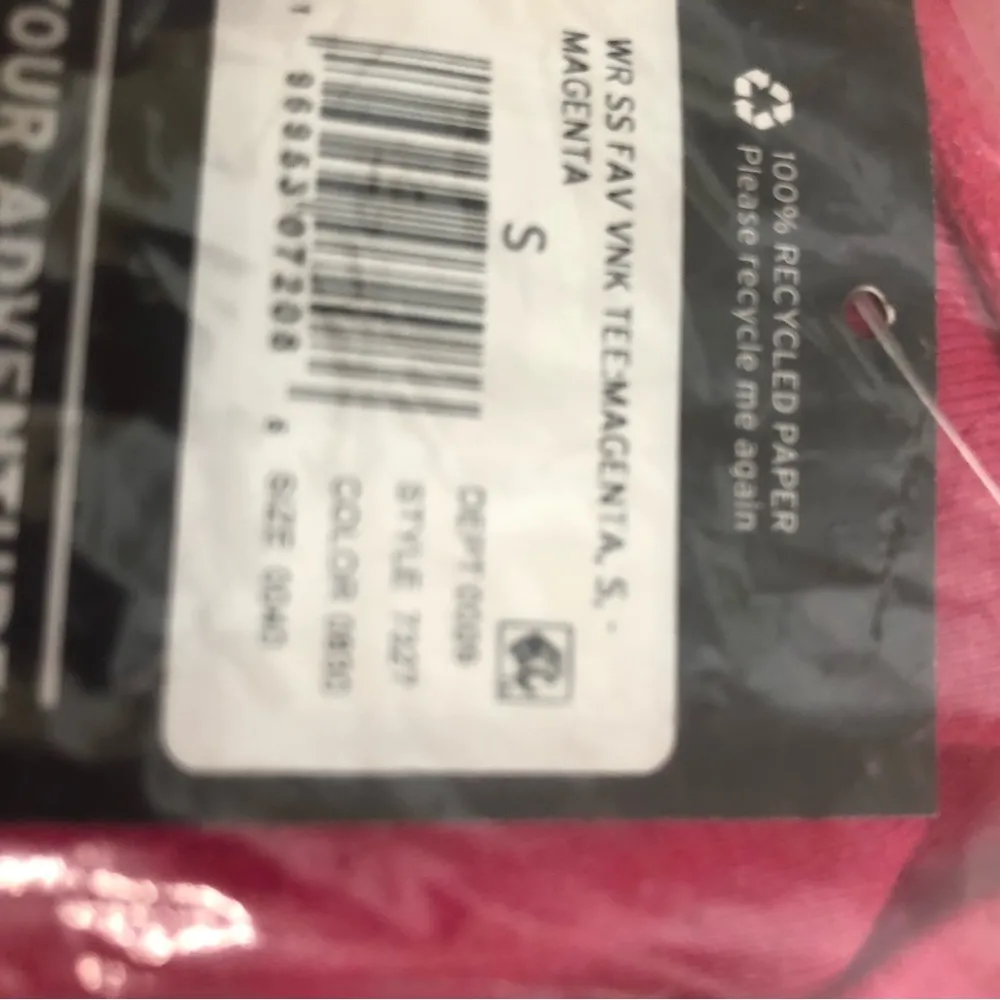 Eddie Bauer Magenta vneck Tee short sleeved size small - Image 6