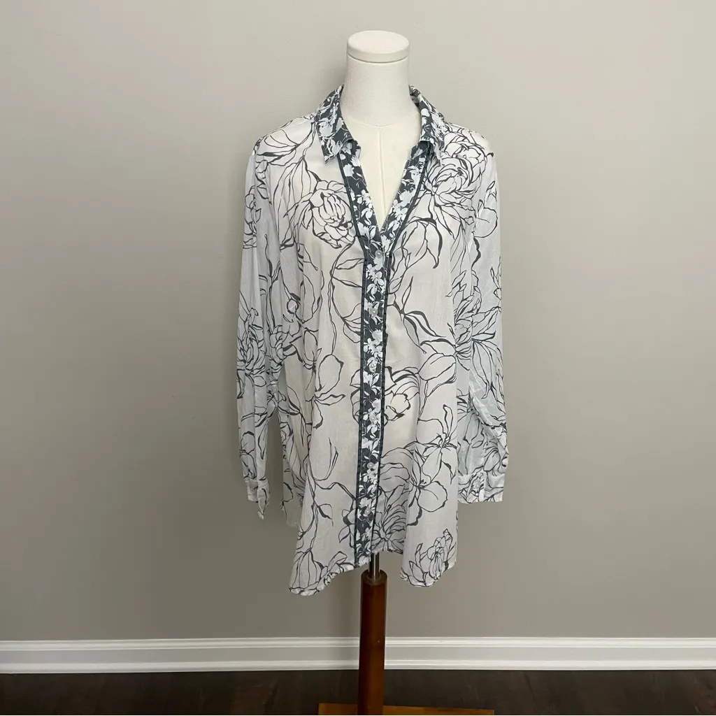 Soft Surroundings Tunic Top Floral Lightweight Roll Tab Sleeve Cotton Grey White - Image 2