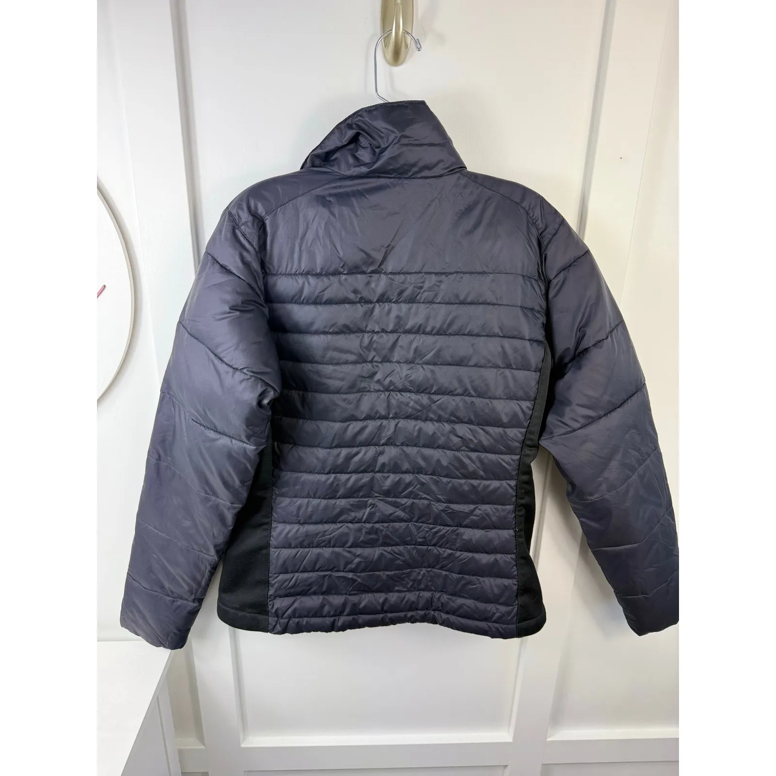 Cute Women’s Columbia Puffer Coat Size M - Image 4