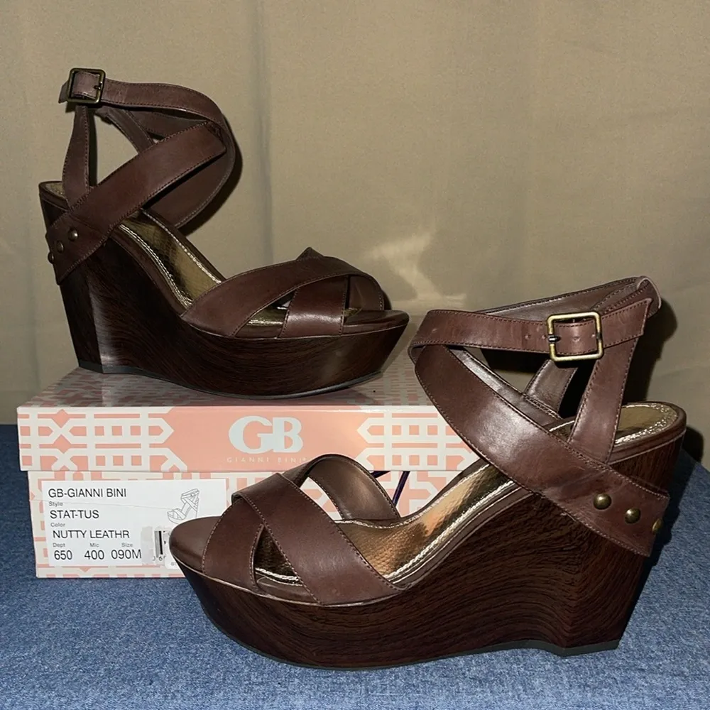 Gianni Bini women’s size 9 “nutty” leather platform shoes new without tags - Image 5