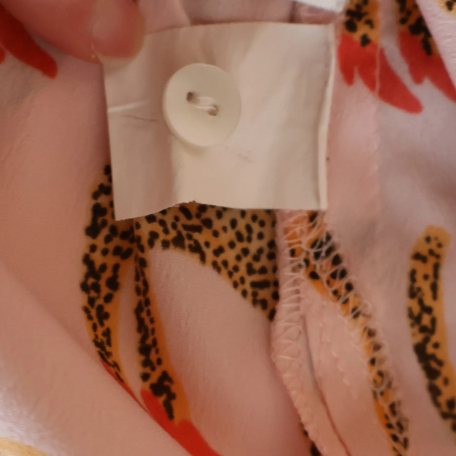 Bouffants & Broken Hearts Pink Leopards in Heels Pajama Set Shorts Top Size M Size M - Image 9