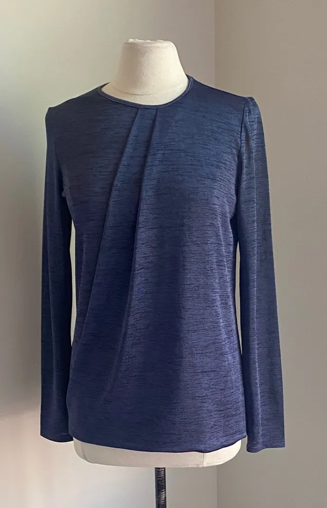 VINTAGE HARVE BERNARD Long Sleeve Blouse Womens Sz Medium Navy Pleated Drape - Image 1