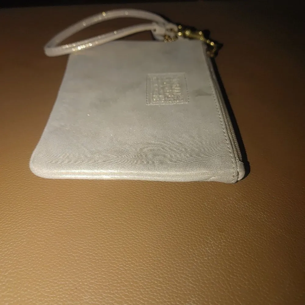 Coach Small Wristlet Pouch In Shimmering Pearl White Leather Hardware Zipper - Image 4