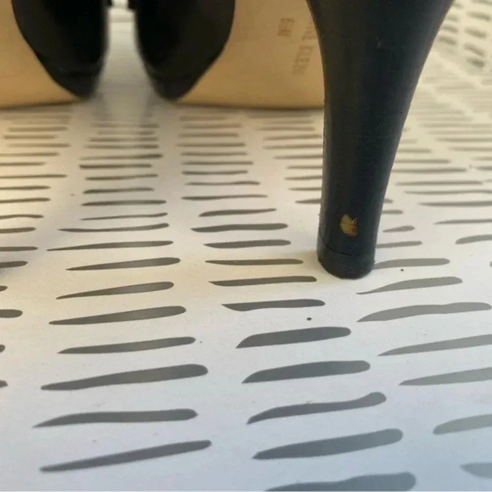 Black‎ Anne Klein heels Size 6.5 - Image 4