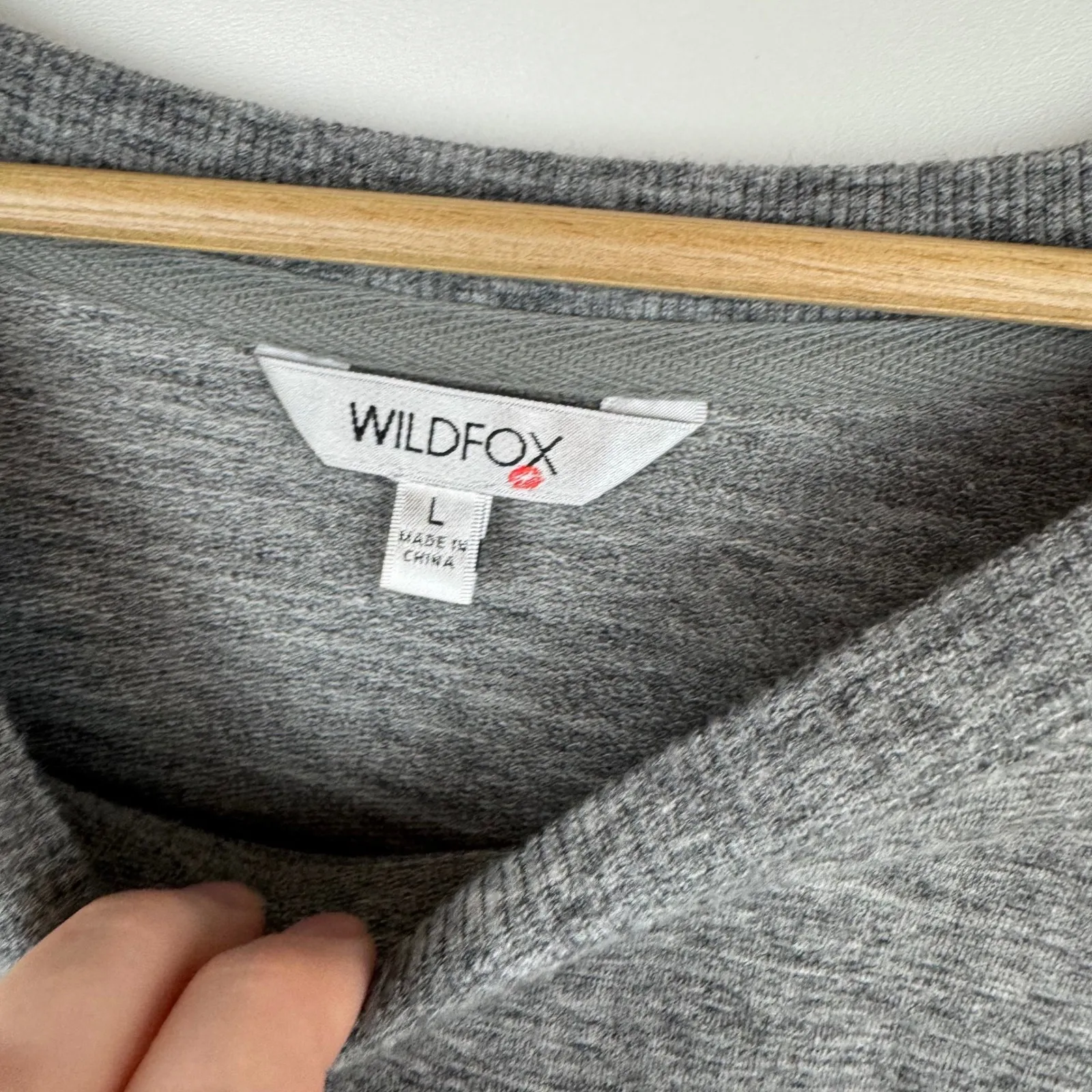 Wildfox Pour Favor Graphic Sweatshirt Sz L Gray Pullover Long Sleeve Wine‎ Lover - Image 5