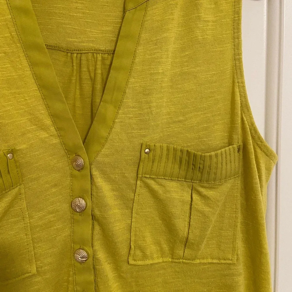 White House Black Market‎ women’s sleeveless blouse — small - Image 4