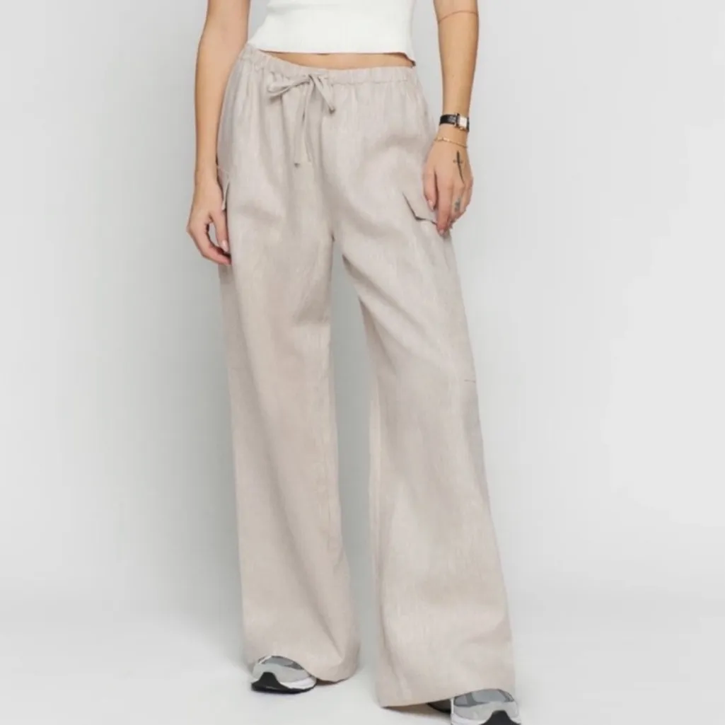 Reformation XL NWOT Ethan Linen Wide Leg Cargo Pants Oatmeal Baggy Resort - Image 8