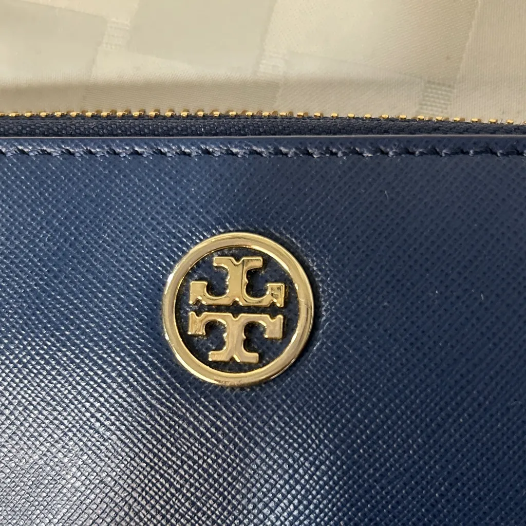 Tory Burch Navy Leather Wallet with Dusty - Image 4