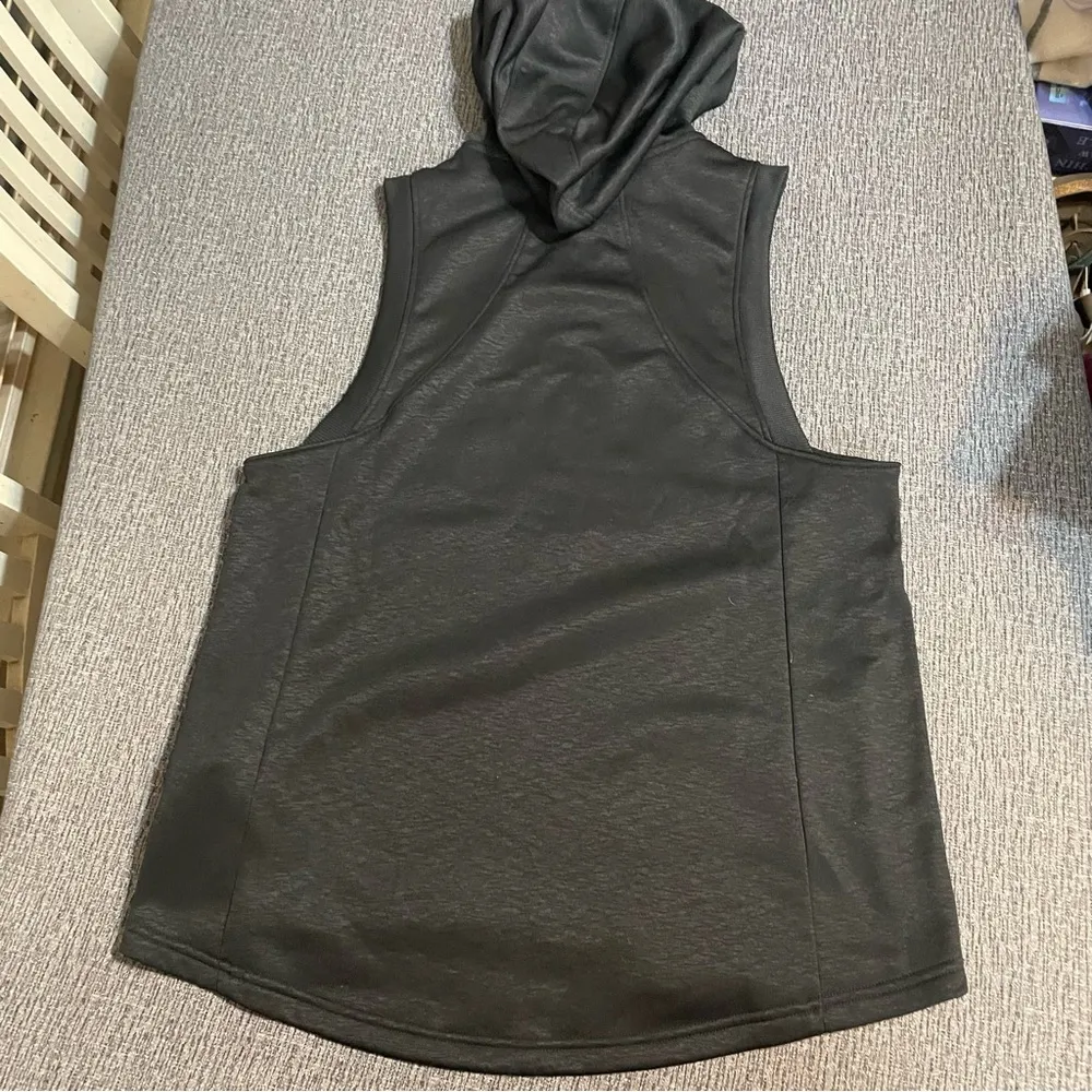 Under Armour Women’s Hooded Vest - Image 9