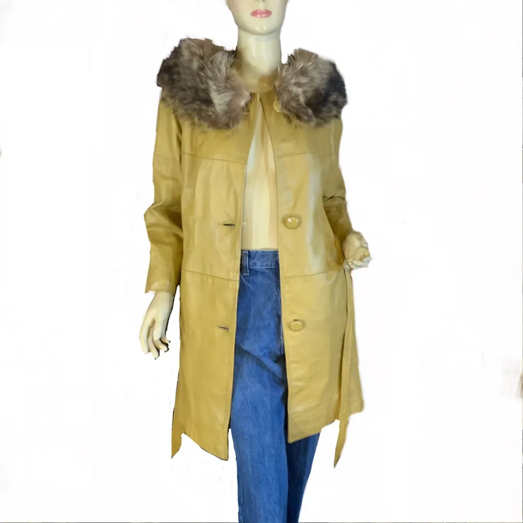 VINTAGE 1970'S BROWN LEATHER WITH BROWN FOX FUR COLLAR TRENCH COAT (S) - Image 5