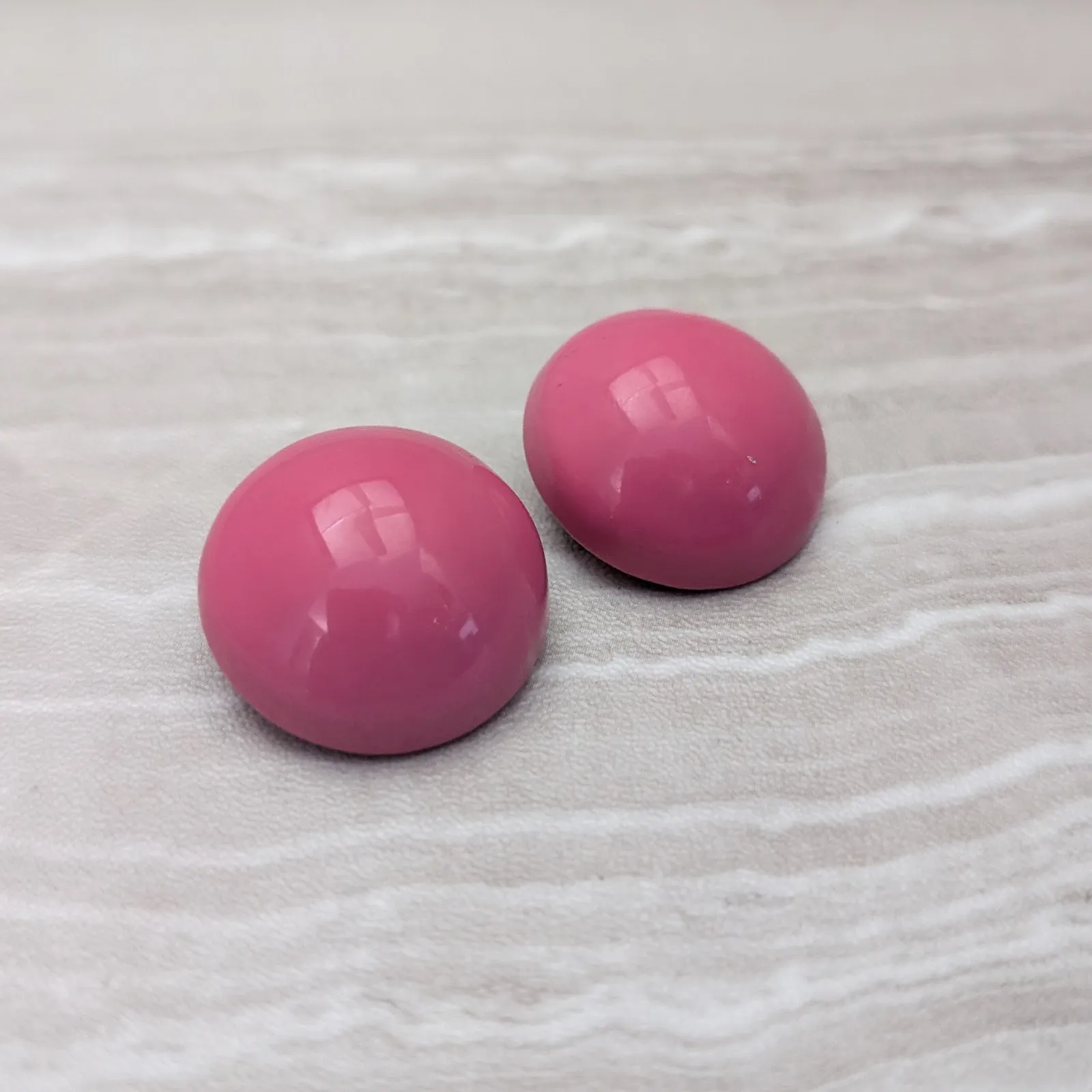 Vintage Clip On Earrings Domed Circle Retro Pink Just Over 1" Classic Statement - Image 4