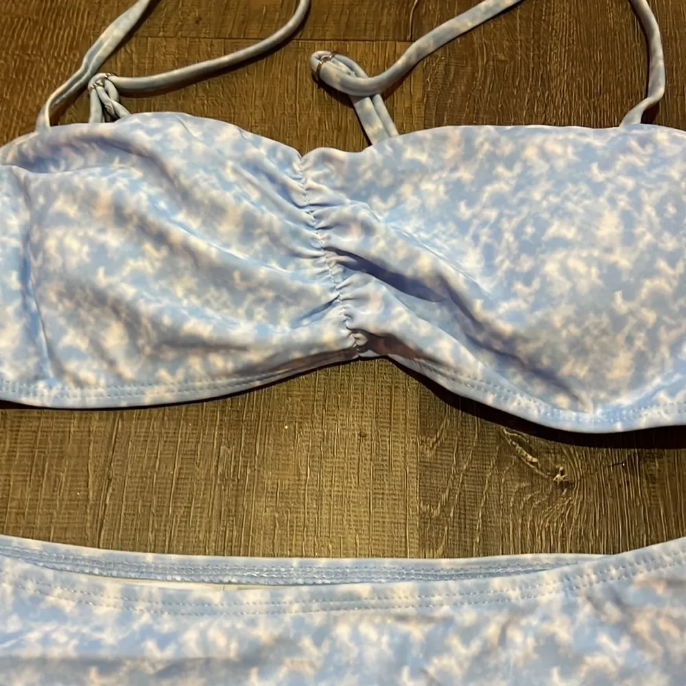 NEW Light blue cloud print Shein size medium bikini great for vacay and beach - Image 2