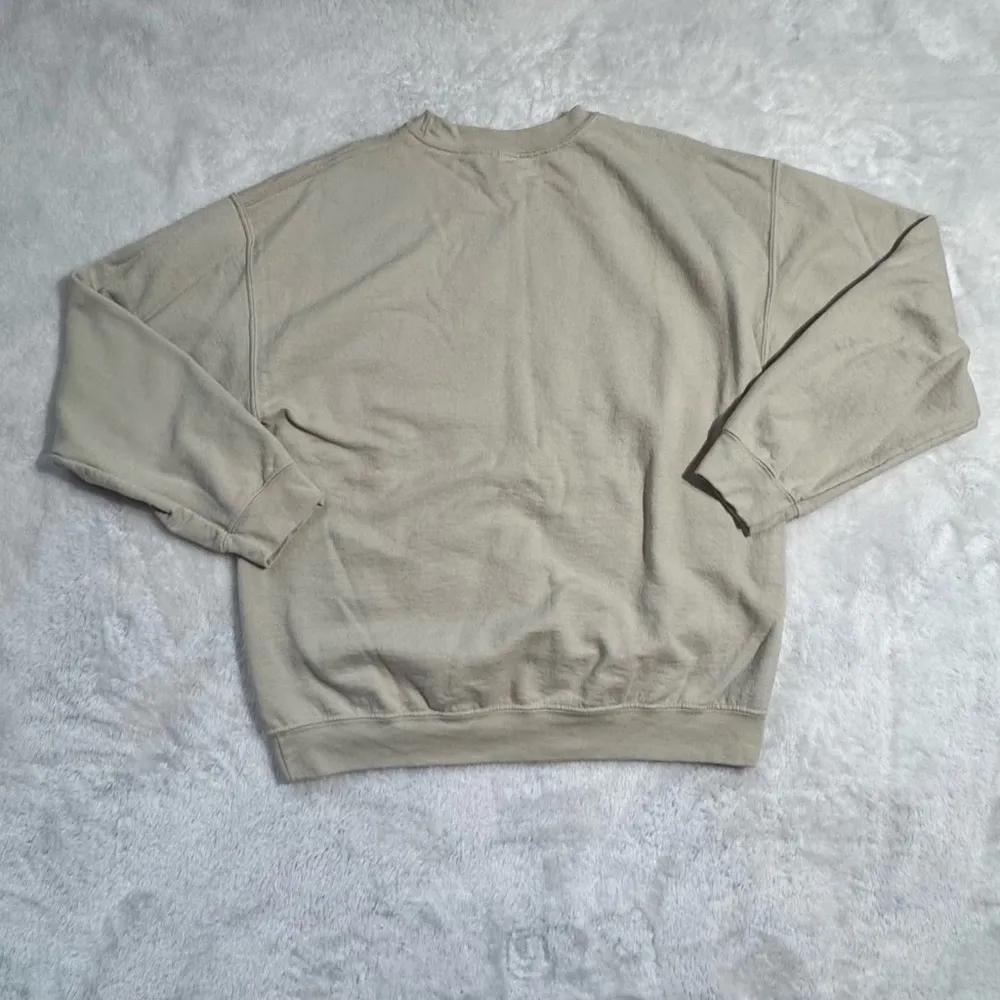 Funny The Grinch Christmas Am I A Drama Sweatshirt Large - Image 4