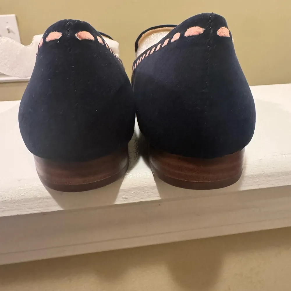 Elegant Navy Loafers with Pink Stitching - Image 4