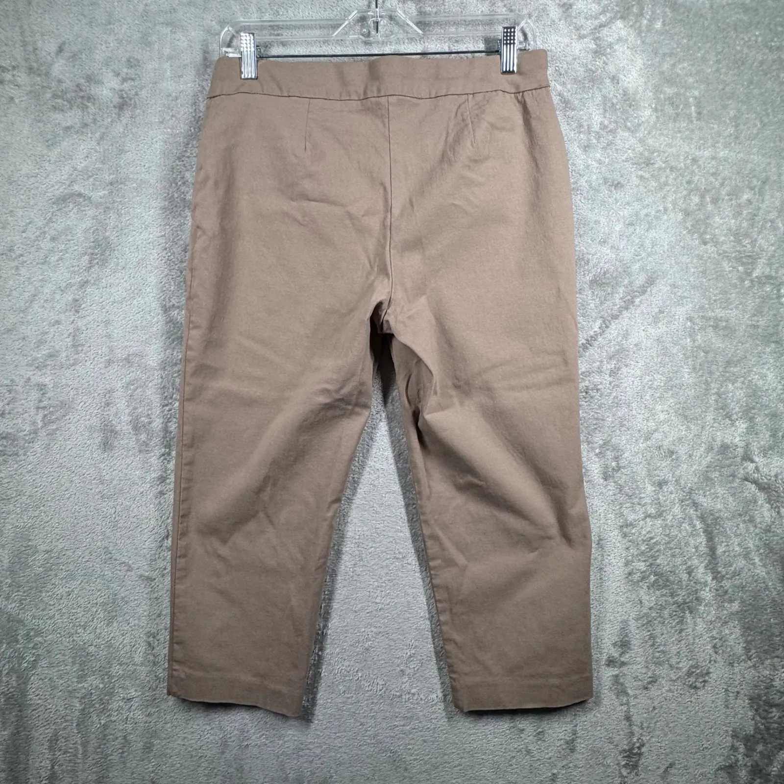 Chicos Capri Pants Tan So Slimming Stretch Travel Career Resortwear Minimalist - Image 3