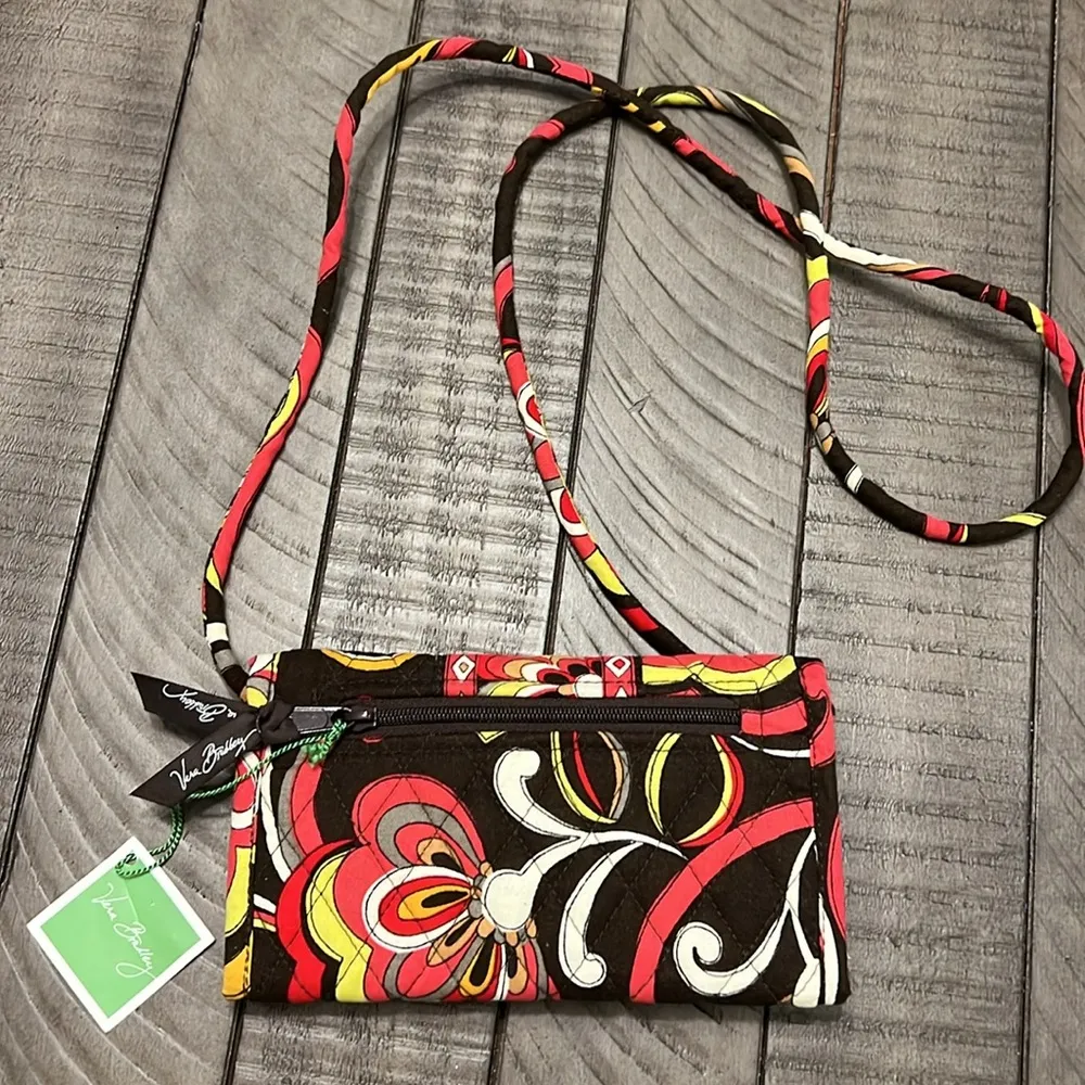 Vera Bradley NWT RETIRED Puccini Trifold Wallet Crossbody W/removable strap - Image 3