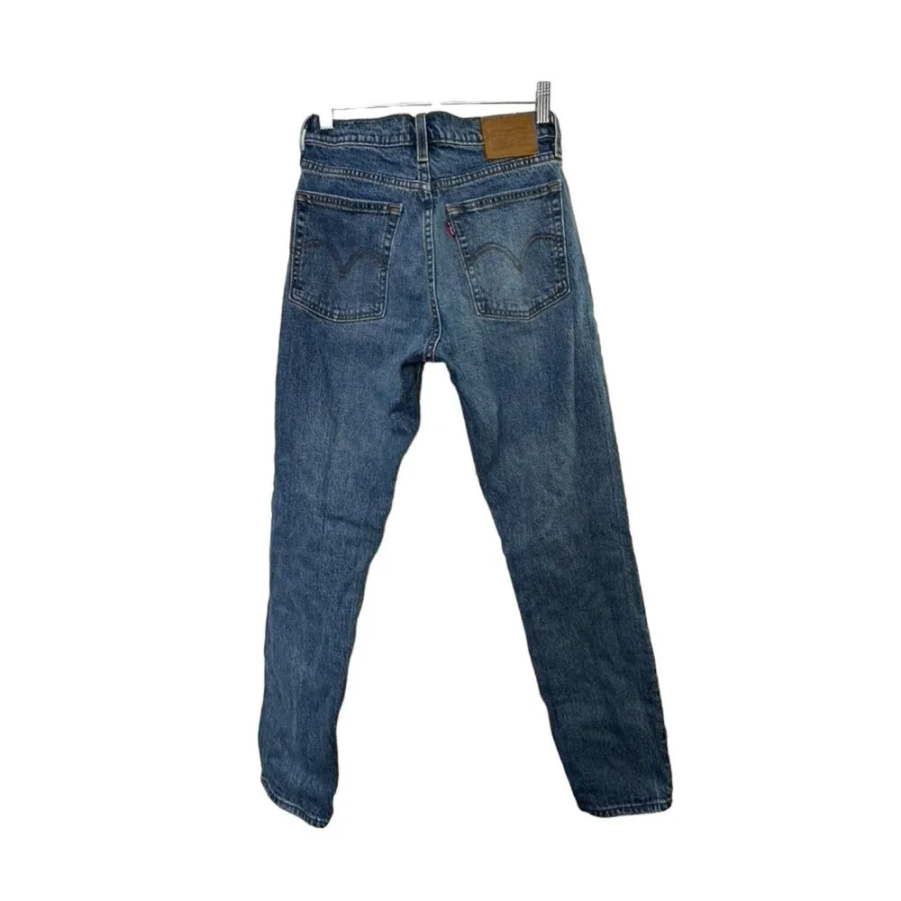 Levi's Medium Rinse WEDGIE  Button-Fly Jeans Women's Size 26 x 28 - Image 7