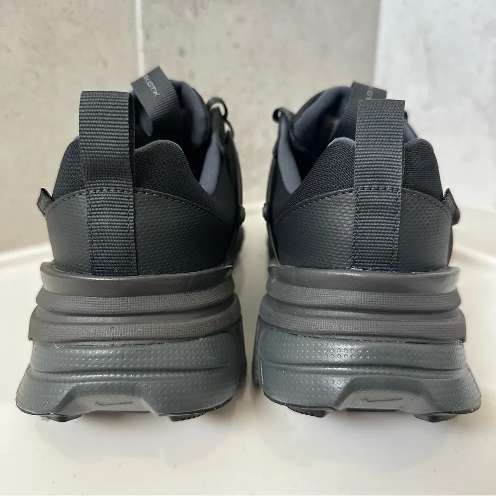 Nike V2K Run GORE-TEX Women's Waterproof Shoes Size 8 - Image 10