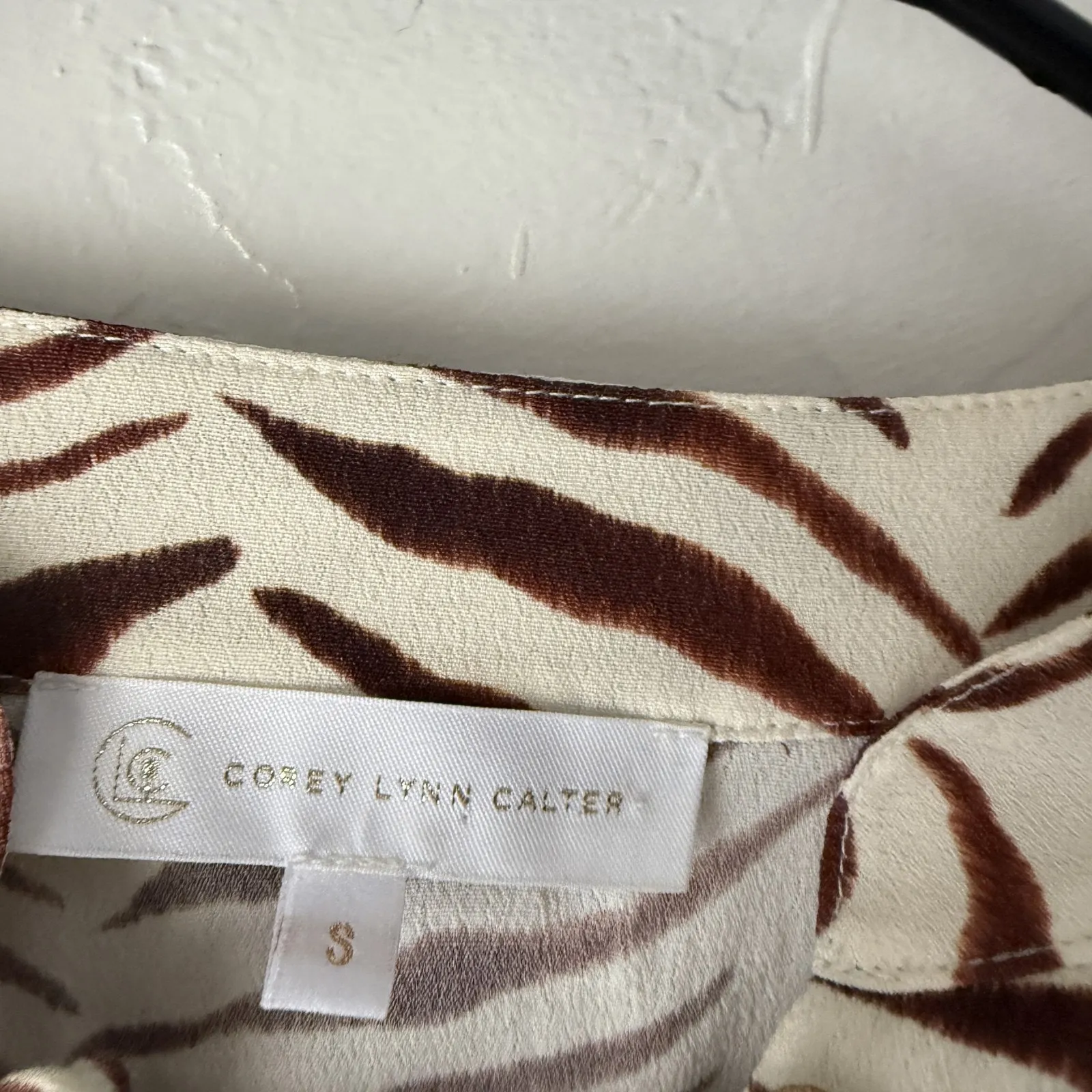 Corey Lynn Calter Shirt Womens Small Brown Ivory Zebra Print EcoVero Crepe‎ Top - Image 7